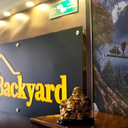 Backyard Hotel Catmandu Exterior foto