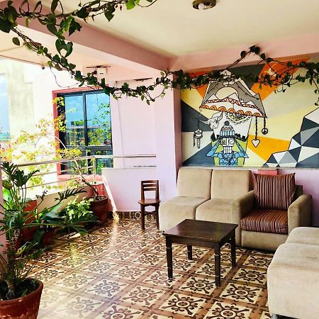 Backyard Hotel Catmandu Exterior foto